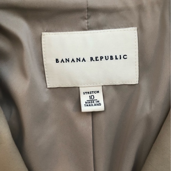 Banana Republic khaki blazer, Size 10 - Picture 3 of 3
